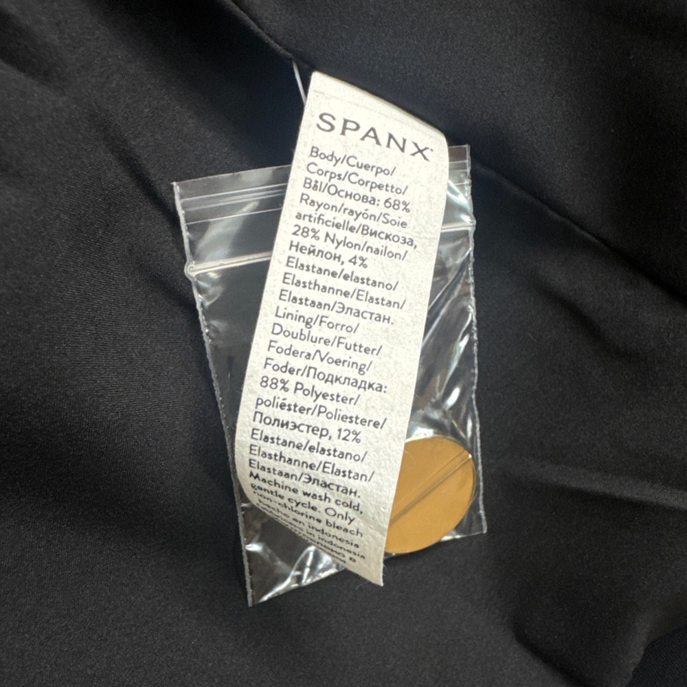 NWT Spanx Perfect Asymmetrical Tailored Classic Black Blazer Women’s Size Medium - Picture 8 of 8
